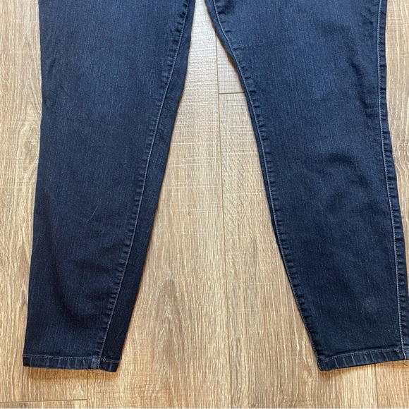 Torrid dark navy jeggings, sz 16 short - Picture 6 of 15